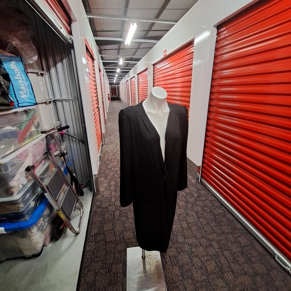 ST. John for Neiman Marcus - Picture 5 of 13